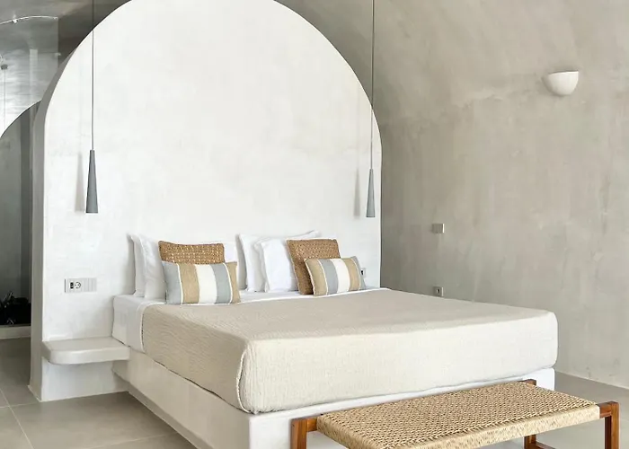 Villa Thea Cave - Heated Infinity Pool Oia