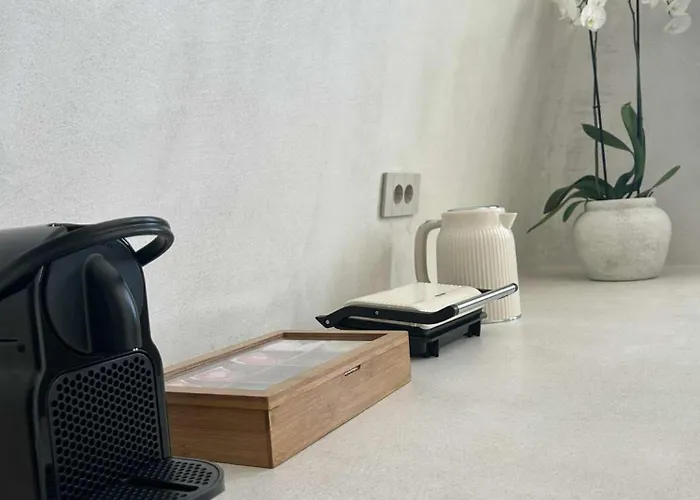 Thea Cave - Heated Infinity Pool Villa