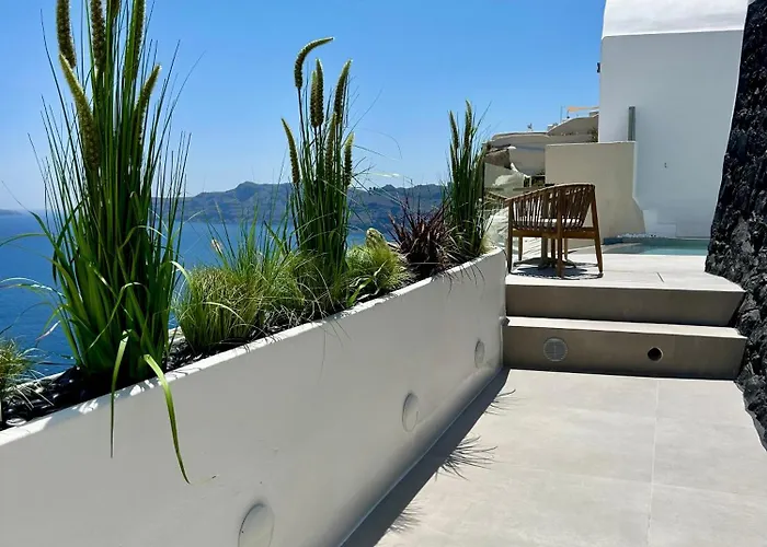 فيلة Thea Cave - Heated Infinity Pool *