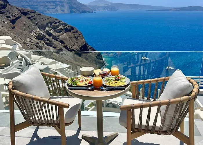 Thea Cave - Heated Infinity Pool فيلة أويا